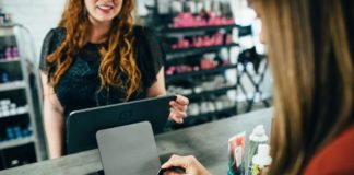 Chyba ceny na e-shopu: Obchodní podmínky a kupní smlouva chyba ceny na e-shopu