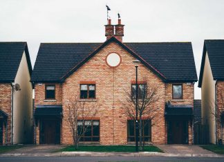 Dražba spoluvlastnického podílu nemovitosti Dražba spoluvlastnického podílu nemovitosti