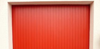 Prodej garáže: Jak prodat bez realitky, přepis a na co si dát pozor Prodej garáže