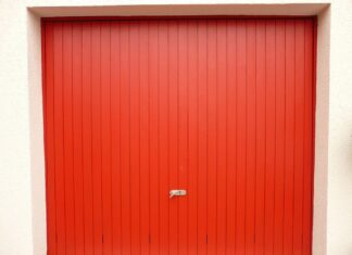 Prodej garáže: Jak prodat bez realitky, přepis a na co si dát pozor Prodej garáže
