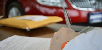 Napadení darovací smlouvy: Důvody, způsob a promlčení napadení darovací smlouvy