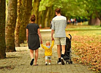 Příjmení manželů a jejich dětí Příjmení manželů a jejich dětí