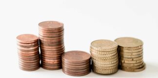 Rezervační poplatek ve smlouvách: význam, funkce, rizika Rezervační poplatek