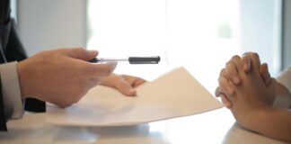 Smluvní pokuta: Náležitosti, maximální výše a praxe smluvní pokuta