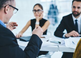 Zákaz konkurence jednatele, společníka, zaměstnance zákaz konkurence jednatele, zaměstnance, společníka